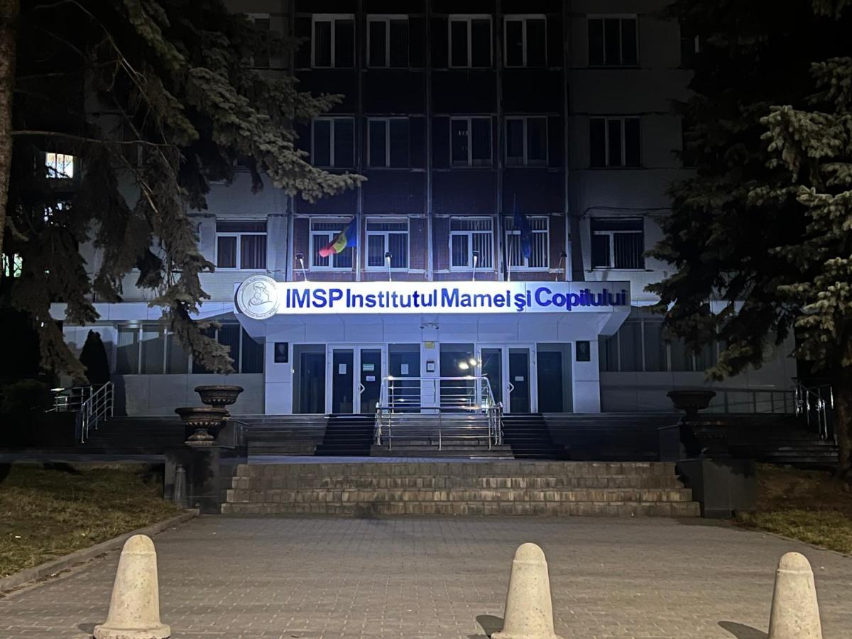 Hi-Tech Aparts Chişinǎu Buitenkant foto