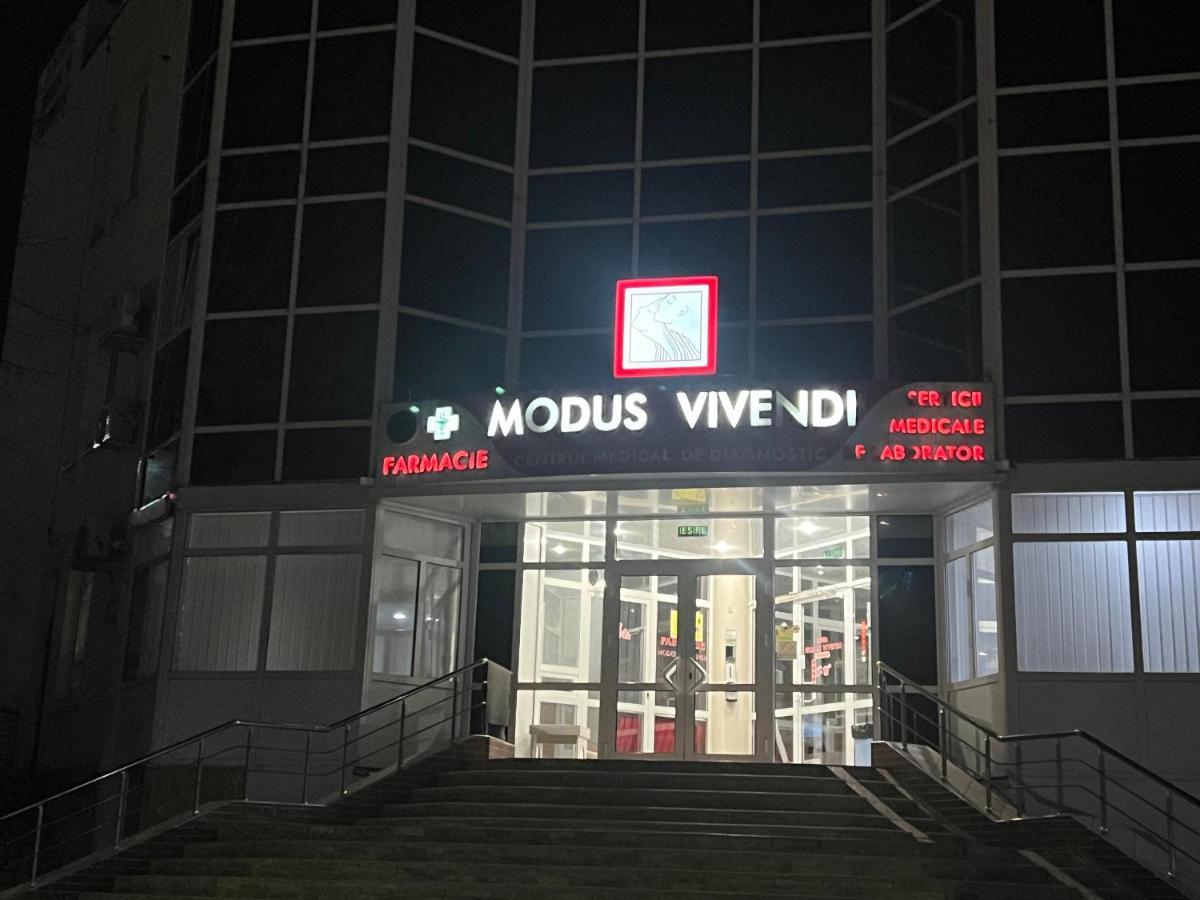 Hi-Tech Aparts Chişinǎu Buitenkant foto